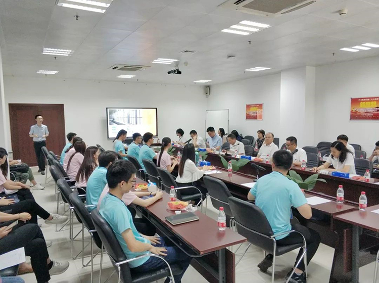 廣電運(yùn)通舉辦2019年應(yīng)屆畢業(yè)生迎新座談會(huì)